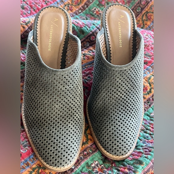 Size 9.5- Anthropologie -Blaire Mules Grey/ like new (leather) - Picture 5 of 6